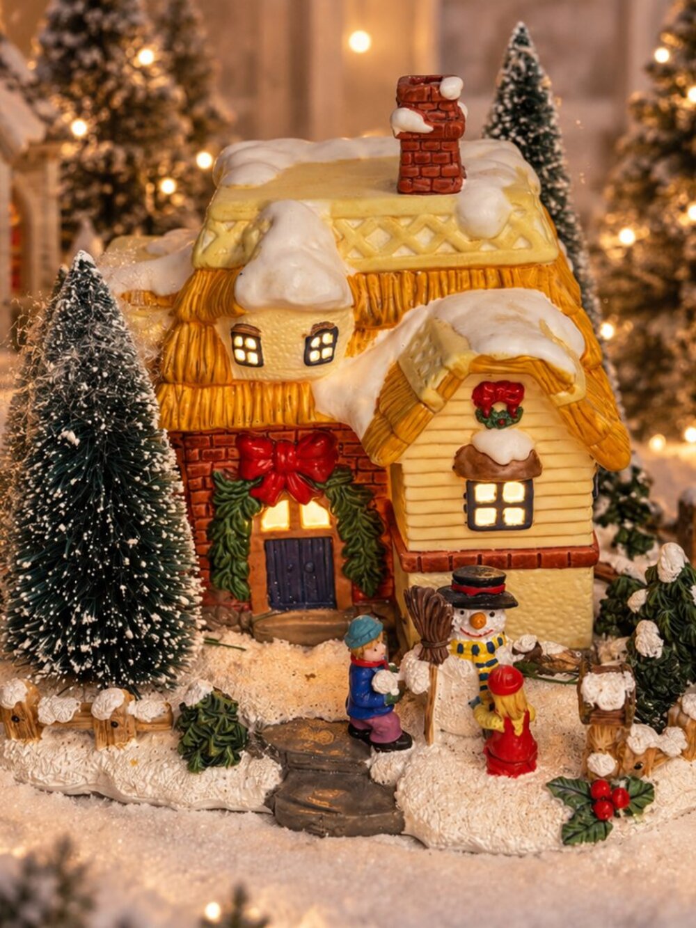 Vintage Santa’s Trim Shoppe Deluxe Porcelain Christmas Village House / Landscape